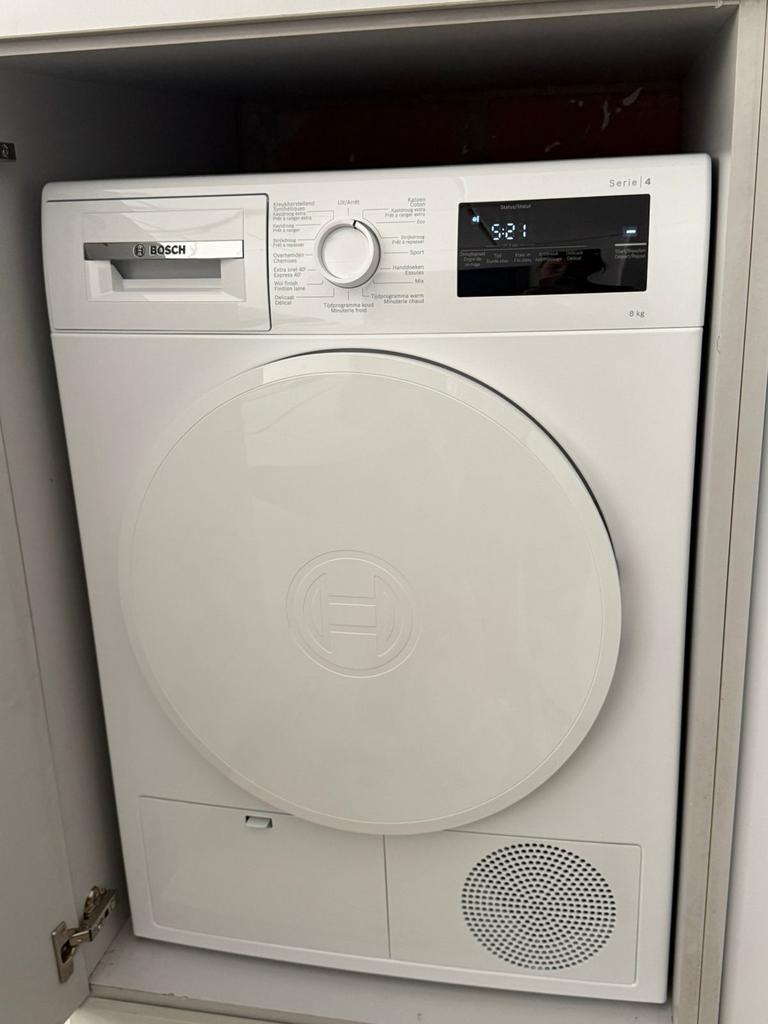 Droogkast Bosch met warmtepomp zo goed als nieuw, Elektronische apparatuur, Ophalen, Zo goed als nieuw