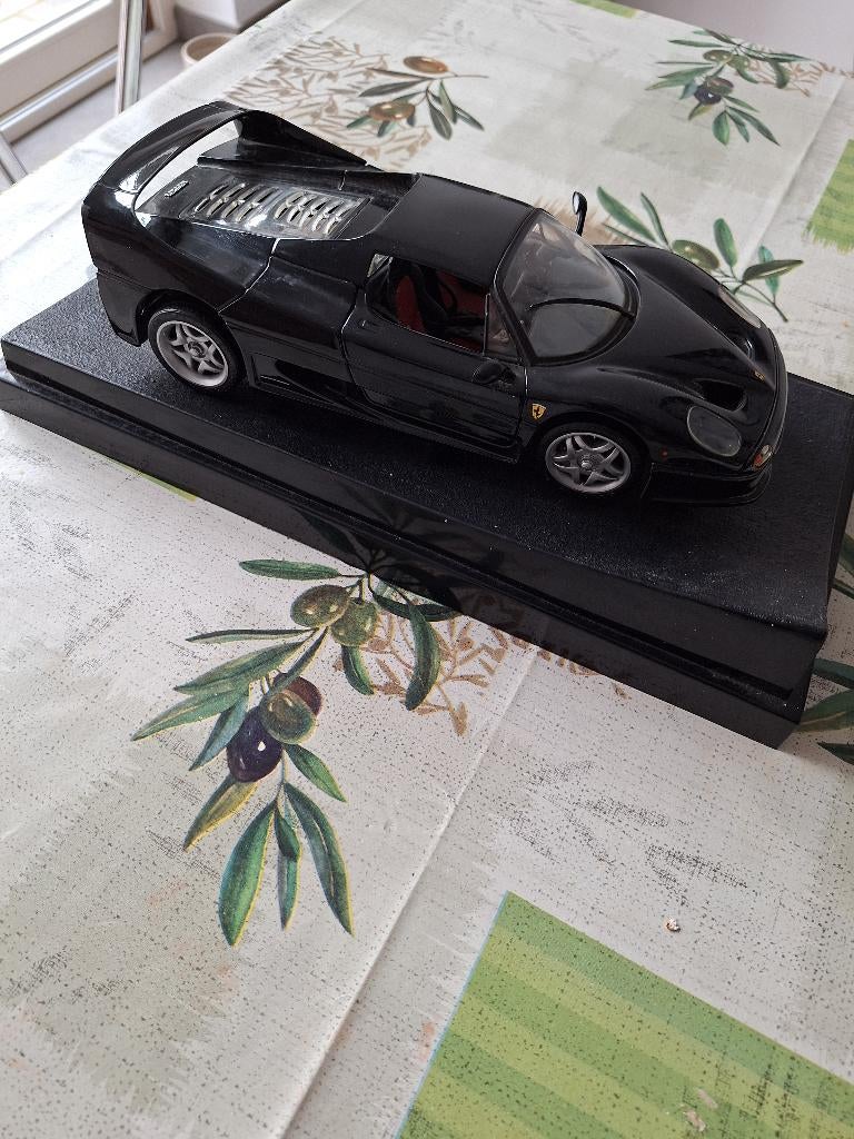 Ferrari F50 schaal 1:18, Ophalen of Verzenden, Zo goed als nieuw, Auto, Hot Wheels