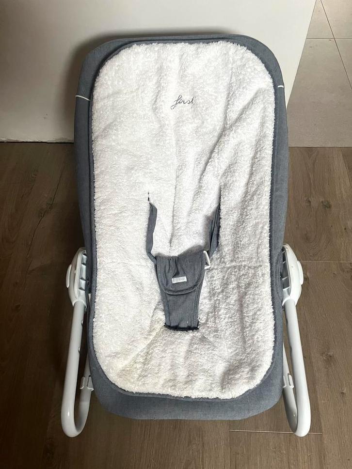 Baby sitter First, Enfants & Bébés, Relax bébé, Comme neuf, Chaise rebondissante, Autres marques, Avec ceinture(s), Réglable, Enlèvement