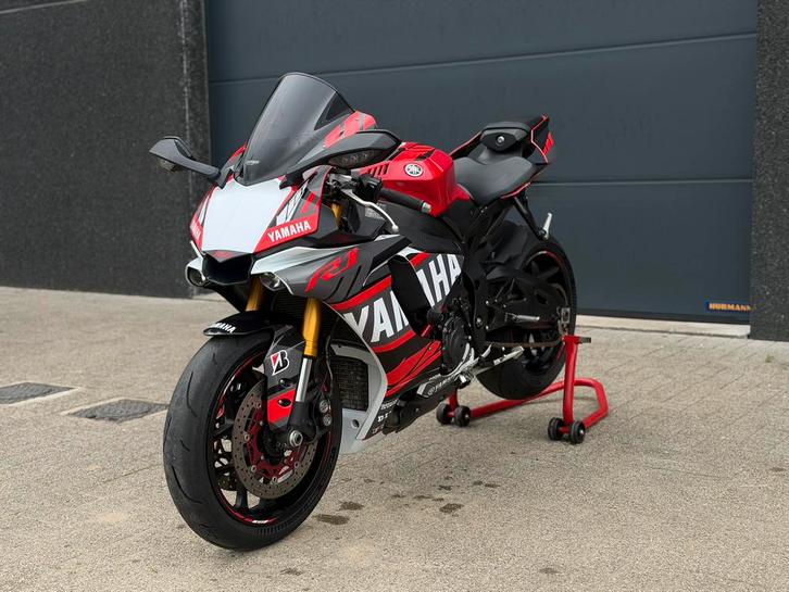 Yamaha R1 2016, full Akrapovic, btw aftrekbaar, Motoren, Motoren | Yamaha, Bedrijf, Ophalen