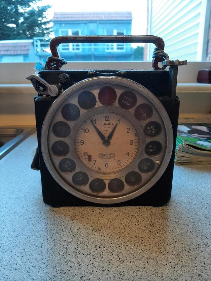 Vintage duivenklok Junior Natura Antwerpen, Antiek en Kunst, Antiek | Klokken, Ophalen of Verzenden