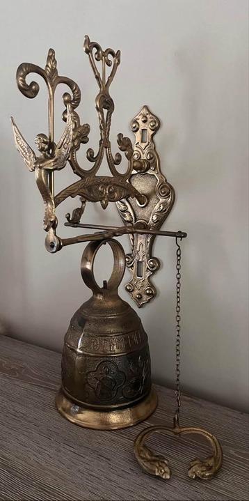 Messing kloosterbel.  Zeer mooi . Weg wegens verhuis  beschikbaar voor biedingen