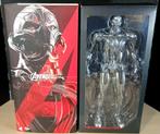 HOT TOYS MMS284 Ultron Prime - Avengers, Ophalen of Verzenden, Gebruikt, Film, Actiefiguur of Pop
