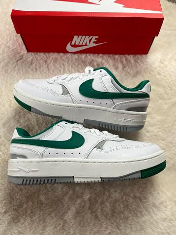 Nike Gamma Force Malachite (36.5) beschikbaar voor biedingen