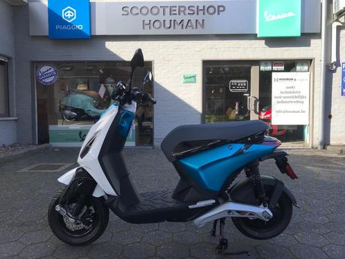 PIAGGIO 1 ELECTRIC 1.2KW 25Km/h ARCTIC MIX  (nr.127), Fietsen en Brommers, Scooters | Piaggio, Nieuw, Overige modellen, Klasse A (25 km/u)