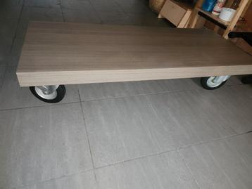 Belle table pratique 1,60 x 0,5 m