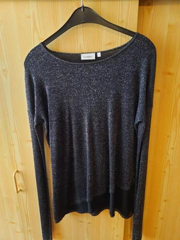 Pull noir à paillettes taille S