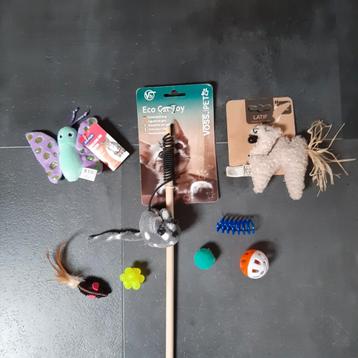 Set de jouets pour chats n 2 disponible aux enchères