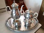 Plateau met koffie- en theepot,  suiker- en melkpotje, Ophalen