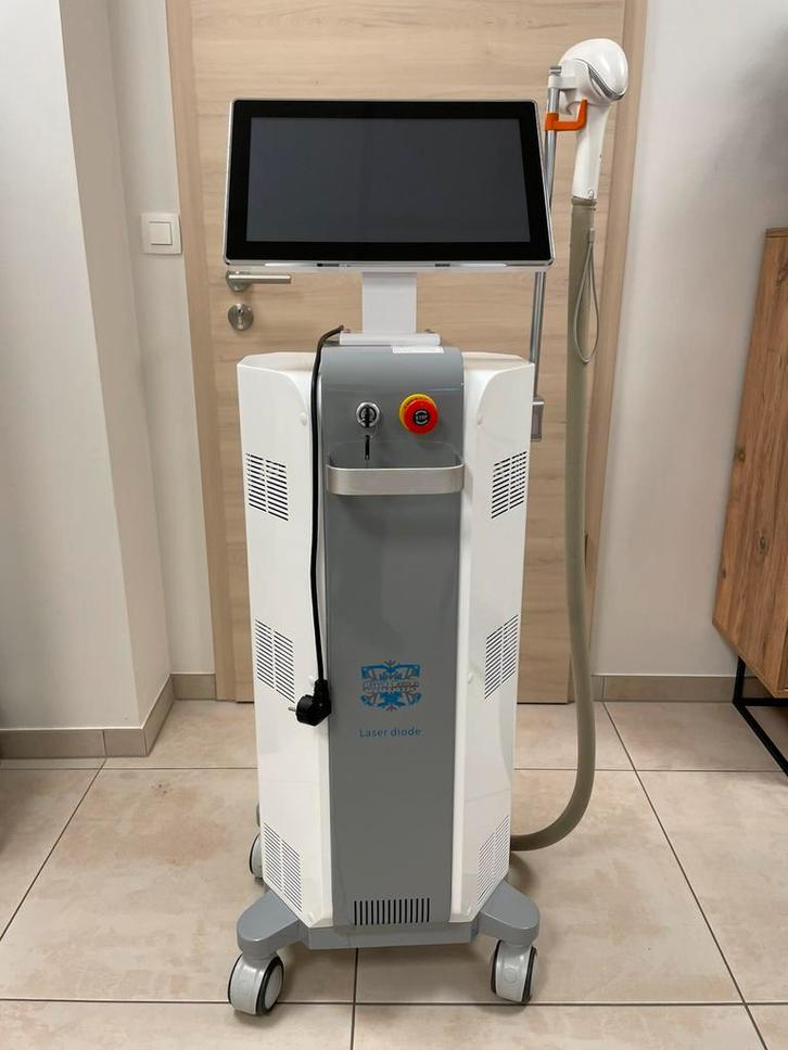 Epilation définitive laser diode de chez CryoCelsius, Bijoux, Sacs & Beauté, Beauté | Soins du corps, Comme neuf, Enlèvement