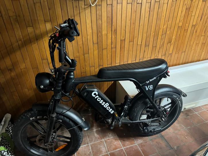 Fatbike - moteur récent, Vélos & Vélomoteurs, Vélos électriques, Comme neuf, Autres marques, 50 km par batterie ou plus, Enlèvement