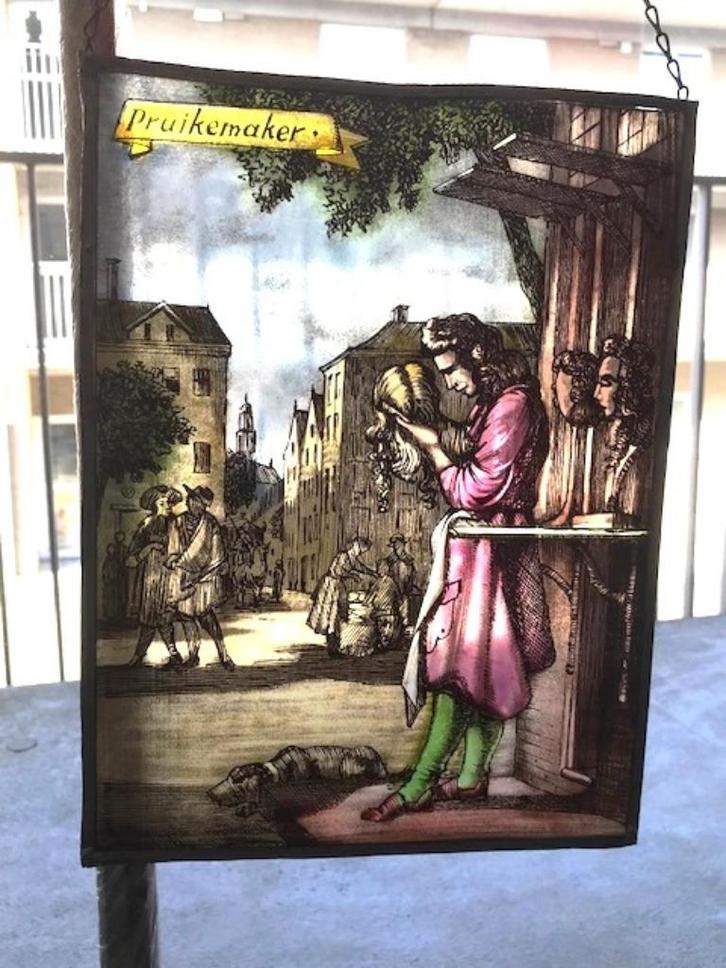 Glasschilderij Glas in lood Kapper Pruikemaker antiek😍💑🤗, Antiek en Kunst, Antiek | Glaswerk en Kristal, Ophalen of Verzenden