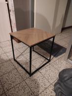 À vendre une petite table de salon, Maison & Meubles, Enlèvement