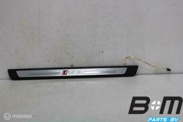 Verlichte instaplijsten Audi RS3 8V FL SB 8V4947417B beschikbaar voor biedingen