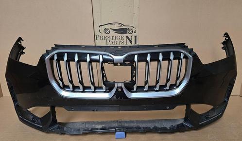 Voorbumper BMW X1 U11 Sportline Origineel Compleet Bumper, Auto-onderdelen, Carrosserie, Bumper, Voor, Gebruikt, Herkomst onderdeel bekend