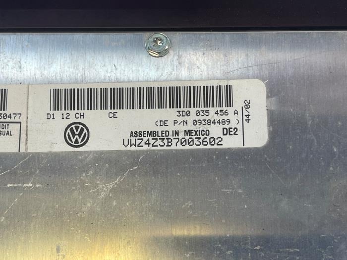 Amplificateur radio d'un Volkswagen Phaeton, Autos : Pièces & Accessoires, Électronique & Câbles, Volkswagen, Utilisé, 3 mois de garantie