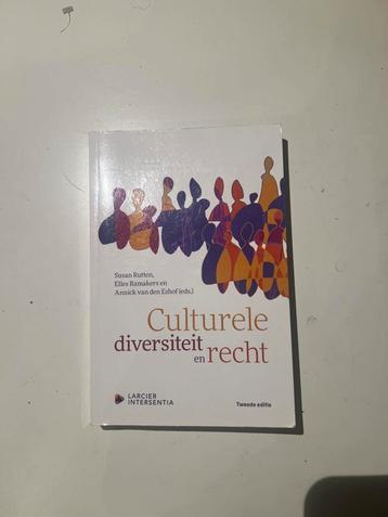 Susan Rutten - Culturele diversiteit en recht beschikbaar voor biedingen