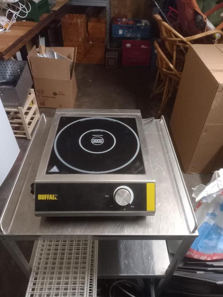 Inductiekookplaat Buffalo CE208, Zakelijke goederen, Horeca | Keukenapparatuur, Fornuis, Frituur en Grillen, Nieuw zonder verpakking