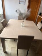 Mooie massieve eet tafel inclusief 4 stoelen, Huis en Inrichting, Ophalen, Zo goed als nieuw