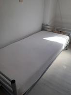 TOP OKKAZIE! 2 x 1 persoonsbed met heel degelijke matrassen, Huis en Inrichting, Slaapkamer | Bedden, Ophalen, Zo goed als nieuw