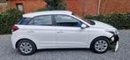 Hyundai i20 1.2 benzine bj 2017 70 000km met schade, Auto's, Hyundai, Voorwielaandrijving, Stof, Euro 6, Wit
