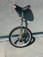 Eenwieler circus, Fietsen en Brommers, Ophalen, Gebruikt