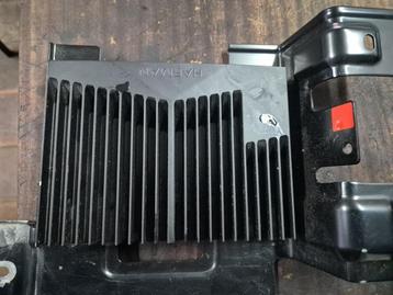 Radio versterker van een Kia Sorento beschikbaar voor biedingen