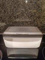 Tupperware brooddoos Junior Smart, Enlèvement