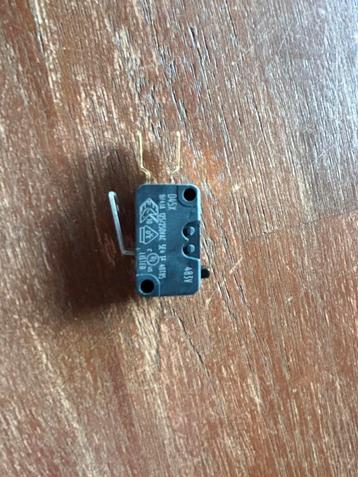 Microcontactor D45x beschikbaar voor biedingen