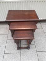 Set bijzettafeltjes, Ophalen