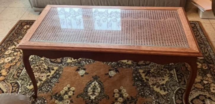 Salontafel in de woonkamer, Huis en Inrichting, Tafels | Salontafels, Gebruikt, Rechthoekig, Glas, Ophalen
