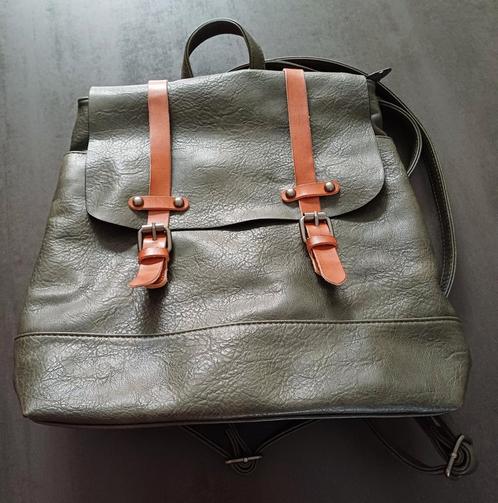 Praktische handtas/backpack, Handtassen en Accessoires, Tassen | Rugtassen, Zo goed als nieuw, Ophalen of Verzenden