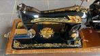 Antieke naaimachine Singer model sfinx, Ophalen