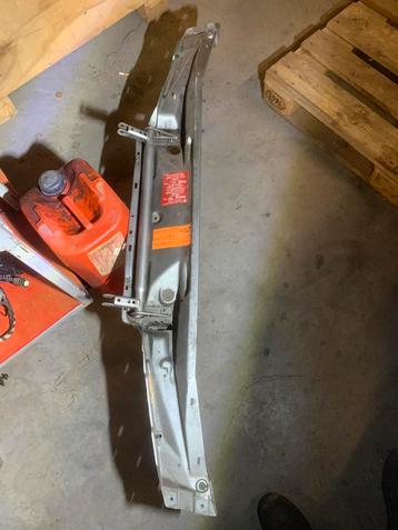 BMW E34 front  beschikbaar voor biedingen