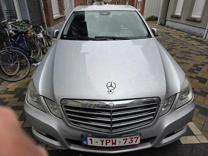 Mercedes E200 cdi euro 5, Autos, Mercedes-Benz, Classe E, Ordinateur de bord, Diesel, Euro 5, Berline, 5 portes, Automatique, Enlèvement