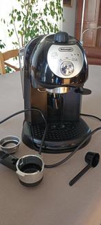 Espresso et cappuccino DeLonghi, Electroménager, Comme neuf, Tuyau à Vapeur, Café moulu, Machine à espresso