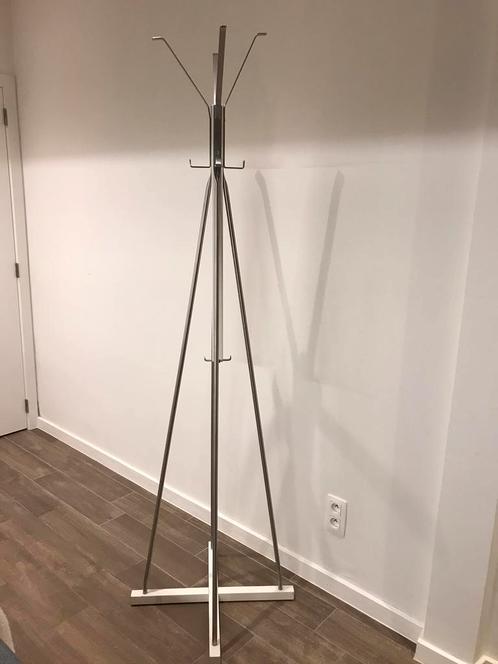 KAPSTOK , İNOX İN NİEUWSTAAT, Huis en Inrichting, Woonaccessoires | Kapstokken, Zo goed als nieuw, Staande kapstok, 150 tot 200 cm