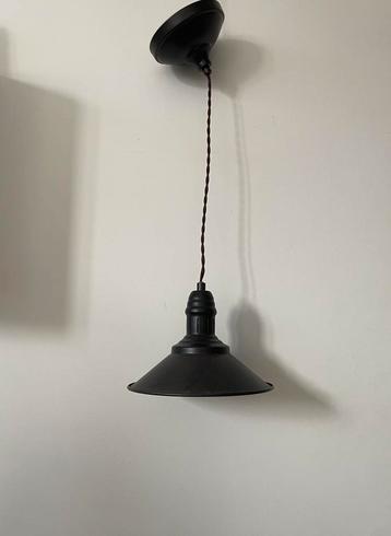 Hanglamp industrieel of landelijk beschikbaar voor biedingen