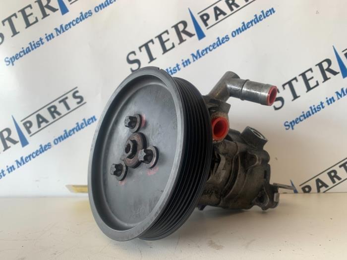 Stuurbekrachtiging Pomp van een Mercedes E-Klasse, Auto-onderdelen, Besturing, Mercedes-Benz, Gebruikt, 3 maanden garantie, Ophalen of Verzenden