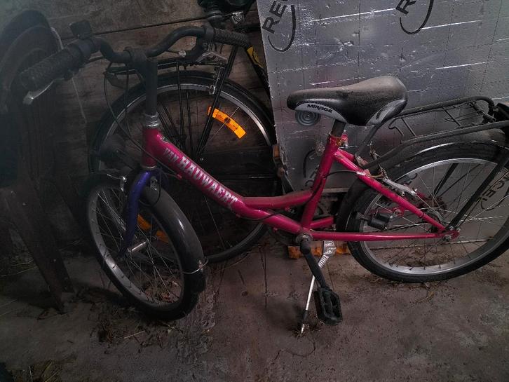 Gratis kinderfietsen - nog werk aan, Fietsen en Brommers, Fietsen | Kinderfietsjes, Gebruikt, Ophalen