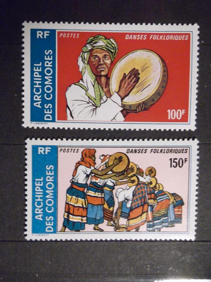 Comoren - Volksdansen - Danses folkloriques, Timbres & Monnaies, Timbres | Afrique, Non oblitéré, Autres pays, Enlèvement ou Envoi