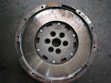 Volant Moteur VW Transporter T6 2.0 tdi 04L105266AJ, Enlèvement ou Envoi