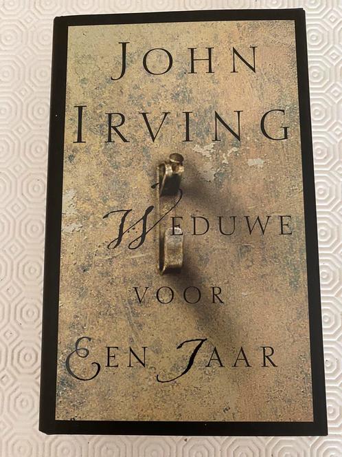 John Irving - Weduwe voor een jaar, Boeken, Literatuur, Zo goed als nieuw, Ophalen of Verzenden