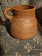 Terracotta pot 16,3 cm afgerond aan de onderkant, Ophalen of Verzenden