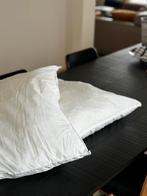 2 oreillers de couchage - Comme neuf, Maison & Meubles, Chambre à coucher | Linge de lit, Comme neuf, Oreiller, Une personne, Enlèvement ou Envoi