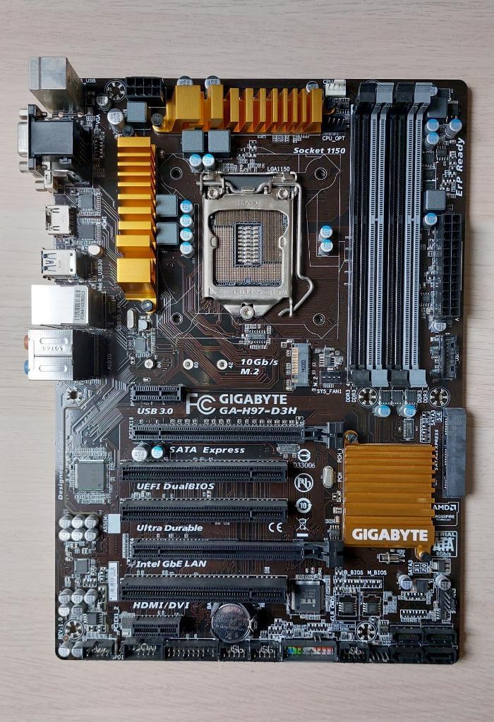 Moederbord Gigabyte H97-D3H, Computers en Software, Moederborden, Zo goed als nieuw, Intel, DDR3, Ophalen