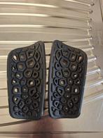 Voetbal scheenbeschermer nike, Sport en Fitness, Voetbal, Ophalen, Zo goed als nieuw