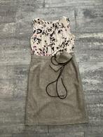 Jurk Gigue 40/42, Beige, Ophalen of Verzenden, Zo goed als nieuw, Knielengte