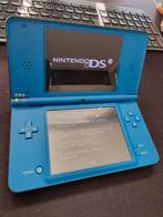Nintendo DSi XL (2008) - Blauw, Consoles de jeu & Jeux vidéo, Consoles de jeu | Nintendo DS, Avec housse de protection ou sac