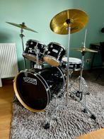 Perfect drumstel voor de beginnende drummer. In prima staat!, Muziek en Instrumenten, Drumstellen en Slagwerk, Ophalen, Zo goed als nieuw